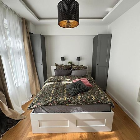 Boutique Hotel Pension Luisengruen Kueche 1Gbs Wlan Netflix Disney Magentatv Chemnitz Luaran gambar