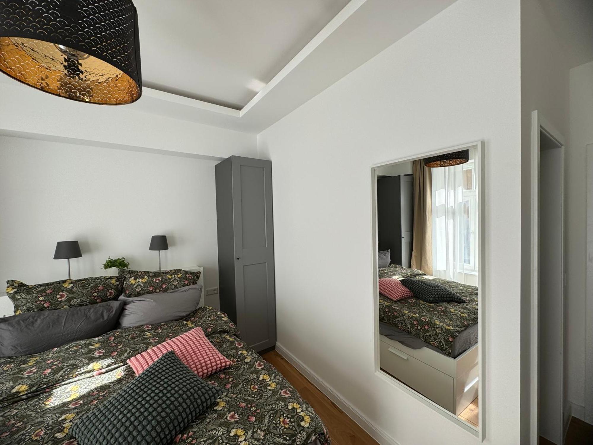 Boutique Hotel Pension Luisengruen Kueche 1Gbs Wlan Netflix Disney Magentatv Chemnitz Luaran gambar